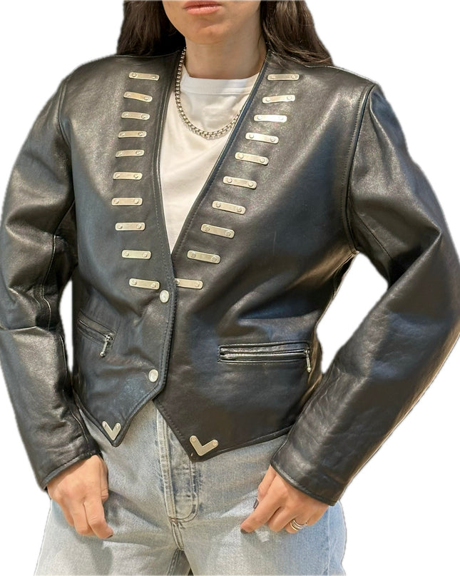 VESTE EN CUIR VINTAGE DÉTAILS ARGENTÉS