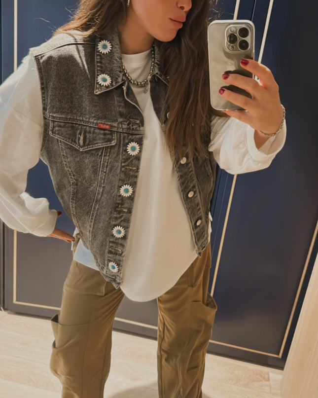 Veste en jean sans manches vintage customisée – Gris délavé – Taille unique