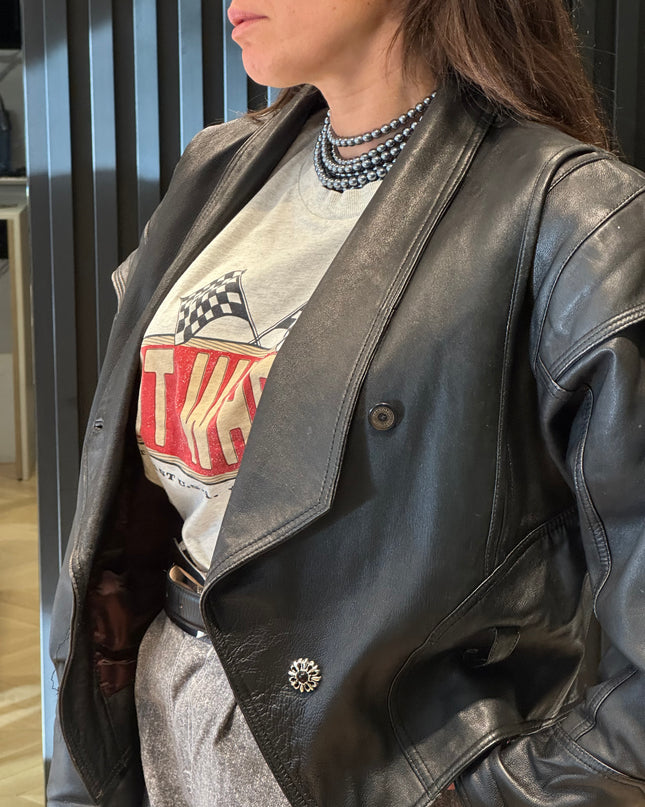 Blouson en cuir vintage noir – esprit biker épaulé – pièce unique