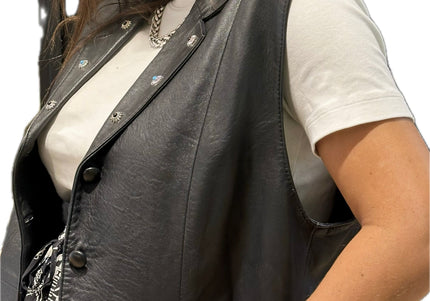 Veste sans manches en cuir noir vintage customisée – Taille unique