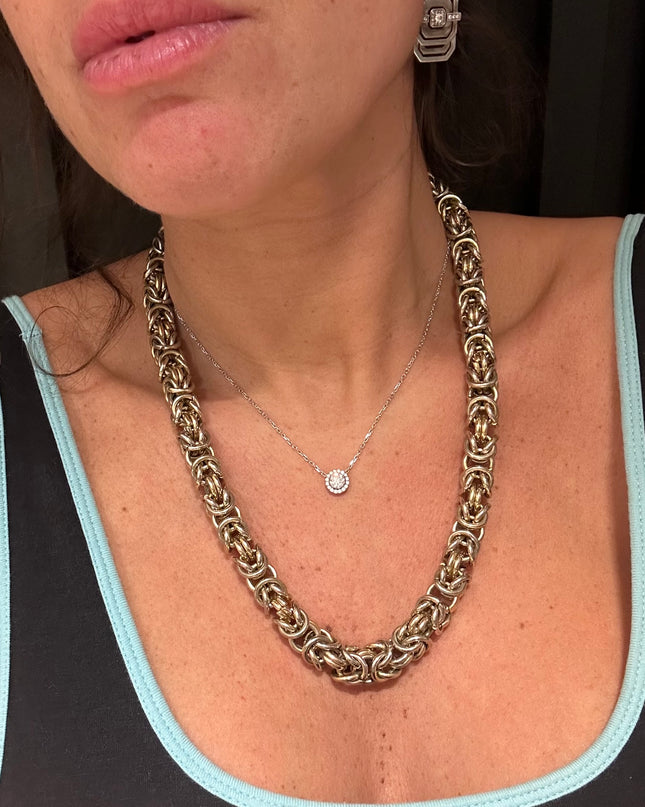 Collier vintage en maille tressée – Pièce unique