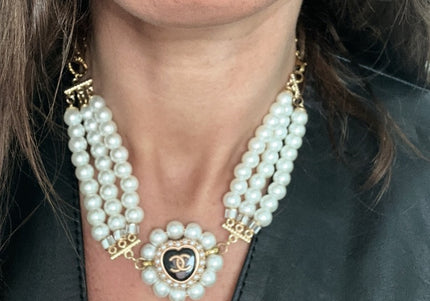 Collier avec bouton de haute couture - 2