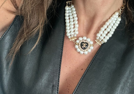 Collier avec bouton de haute couture - 3