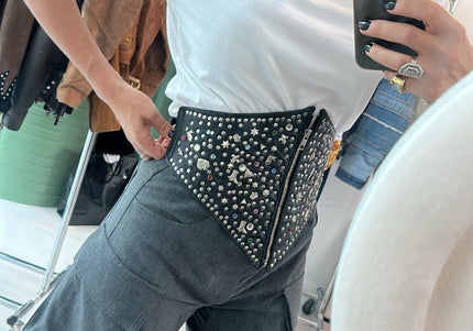 Ceinture en cuir vintage à clous