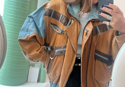 Blouson en cuir et jeans - 1
