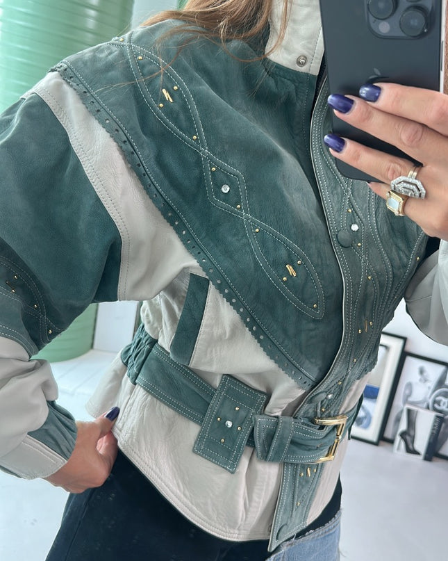 Blouson en cuir vintage rivets doré - 3