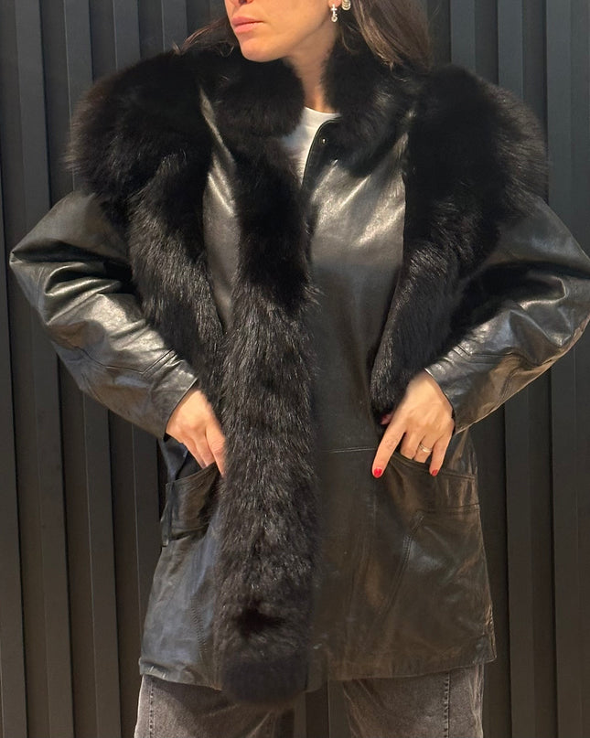 Manteau en cuir vintage & véritable fourrure – Pièce d’exception