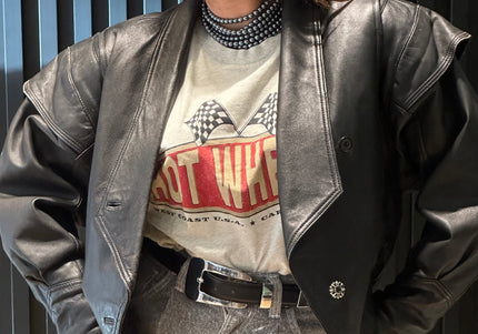 Blouson en cuir vintage noir – esprit biker épaulé – pièce unique