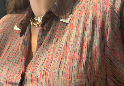 Chemisier vintage à épaules structurées – pièce unique customisée