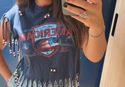 T-shirt vintage “American” customisé à la main avec perles – Taille unique