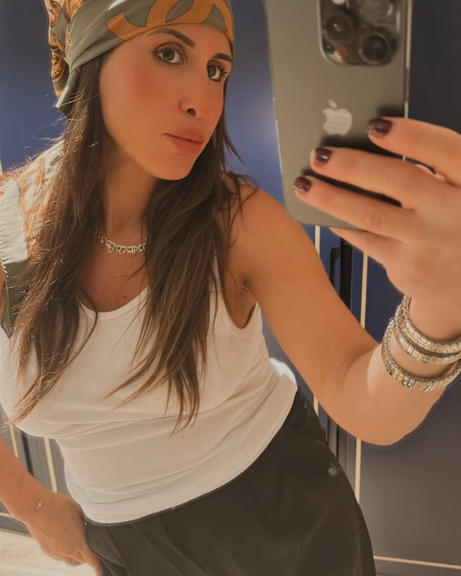 Foulard Chanel vintage en soie – Couleur kaki