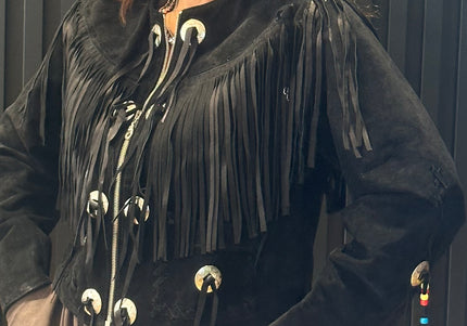 Blouson vintage en daim à franges et rivets argent – taille unique