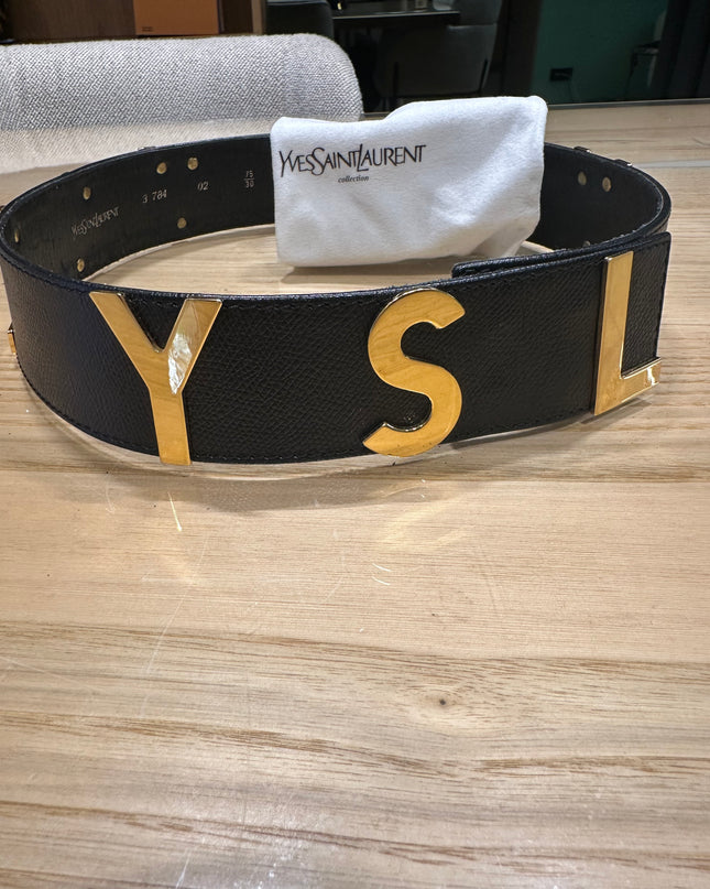 Ceinture Yves Saint Laurent Vintage en cuir – Boucle dorée YSL – Taille 75