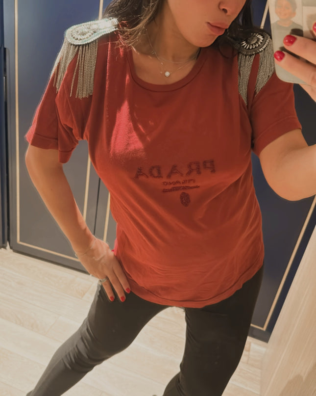 Tee-shirt Prada – Vintage & custom couture (Taille Unique)