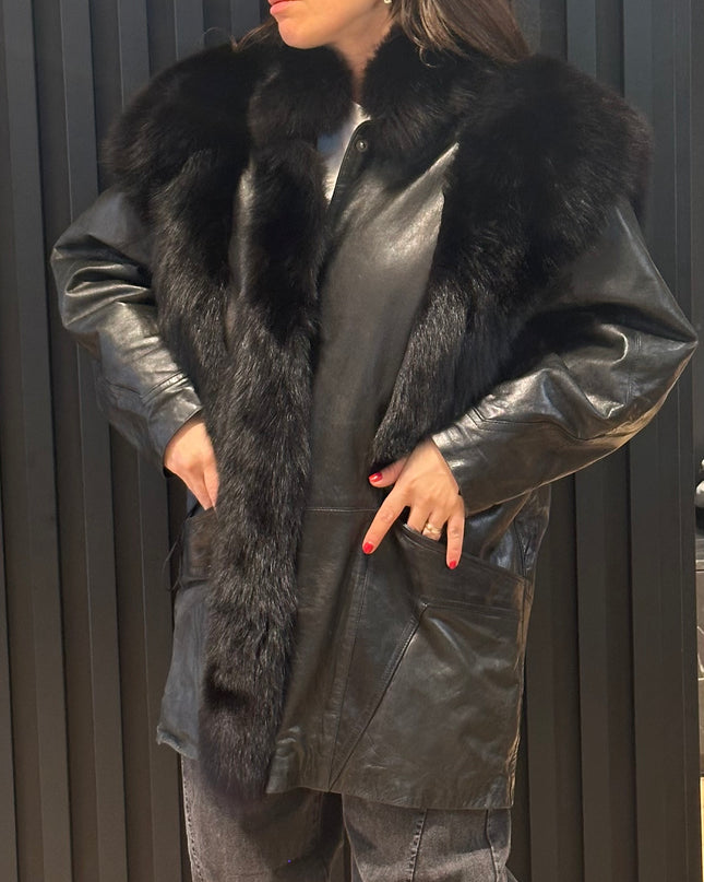 Manteau en cuir vintage & véritable fourrure – Pièce d’exception
