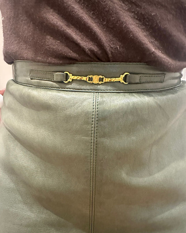 Jupe Céline Vintage en cuir khaki – Logo Triomphe doré – Taille 34/36