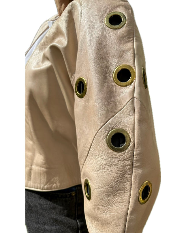 VESTE EN CUIR ŒILLETS