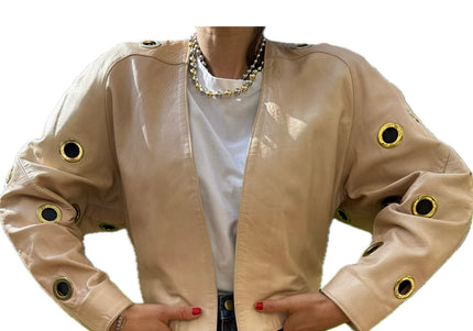 VESTE EN CUIR ŒILLETS