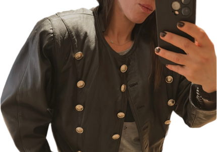 BLOUSON EN CUIR NOIR BOUTONS DORÉS