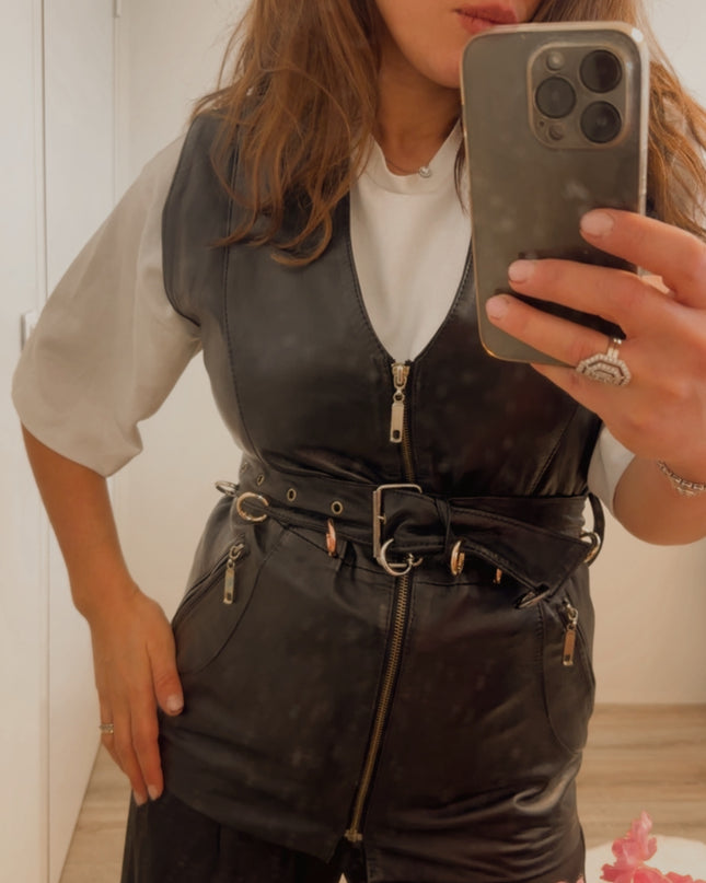 Veste sans manches en cuir vintage – fermeture zippée & ceinture à anneaux