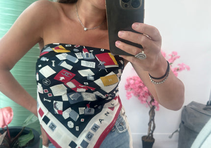 Foulard Chanel vintage en soie – pièce iconique