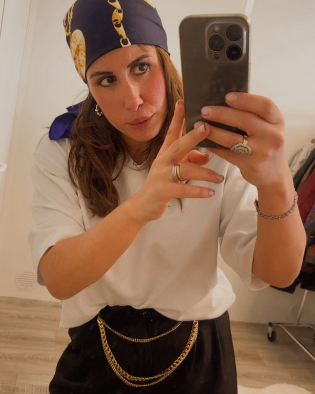 Foulard vintage Céline – motif chaînes & ceintures