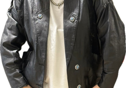 Blouson en cuir vintage customisé – Noir – Taille unique