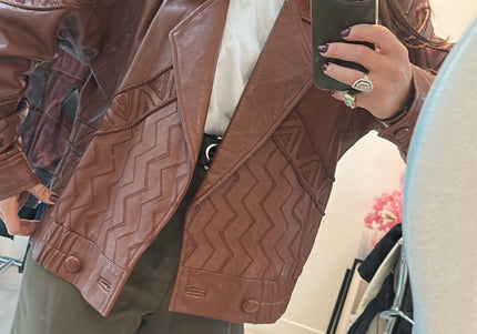 Veste en cuir vintage marron rouge